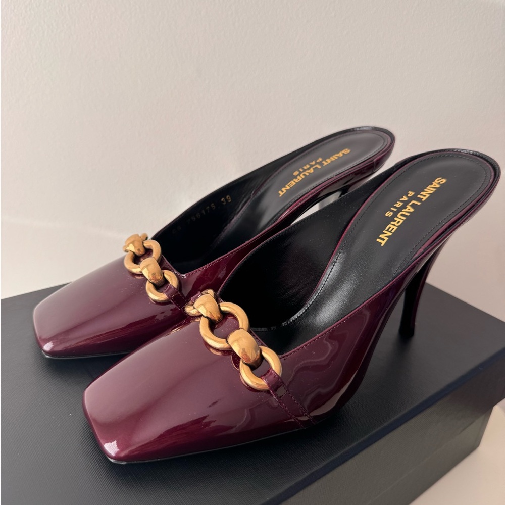 Saint Laurent Burgundy Heels with Gold Chain